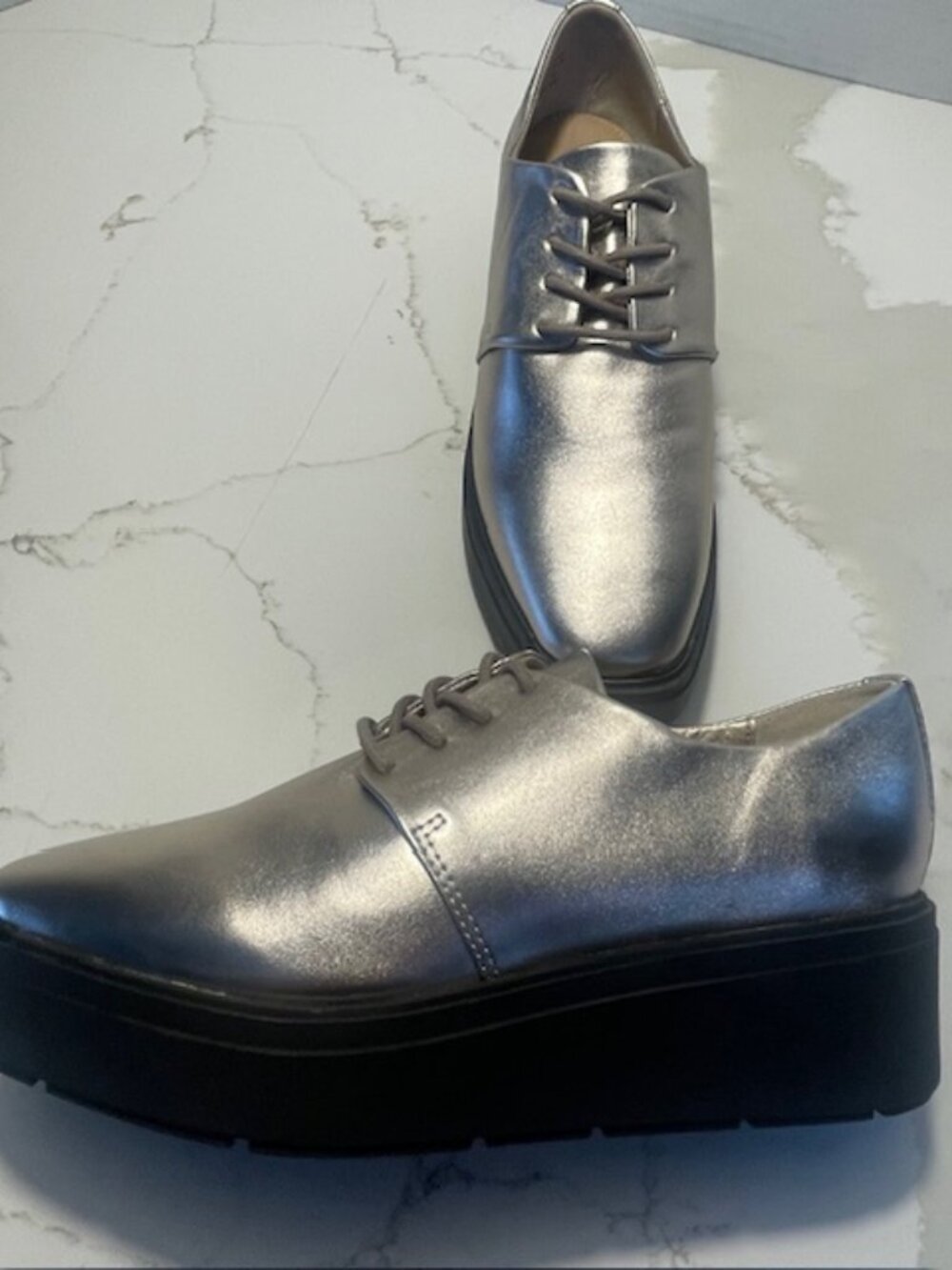 Metallic ALDO Platform flats, size 7US/37.5EUR/4.5UK